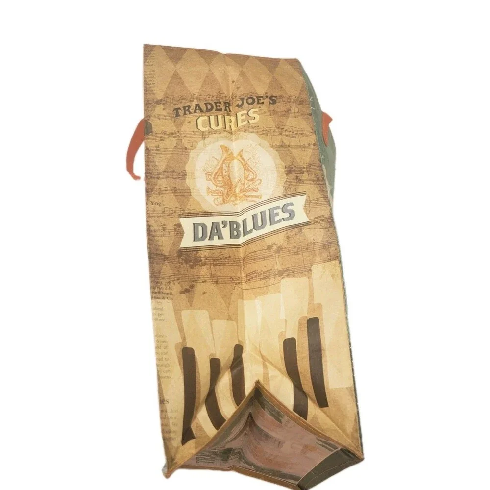 Trader Joe’s Chicago Reusable Grocery Tote Bag Skyline Limited Edition NWT